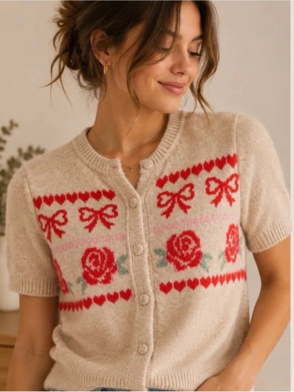 NWT Cupcake and cashmere Beige Short-Sleeve Knit Cardigan with Red Rose & Bo